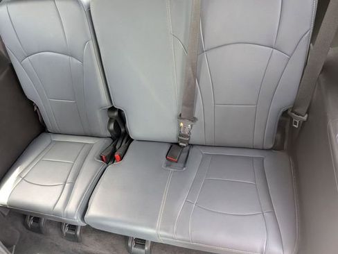 Used 2023 Buick Enclave Essence FWD image 23