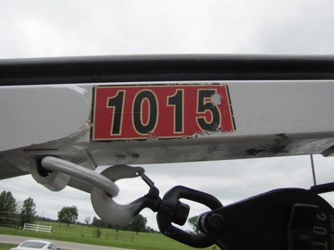 Used 2013 Ford F550 4x4 SuperCab Super Duty w/ Payload Upgrade Pkg image 16