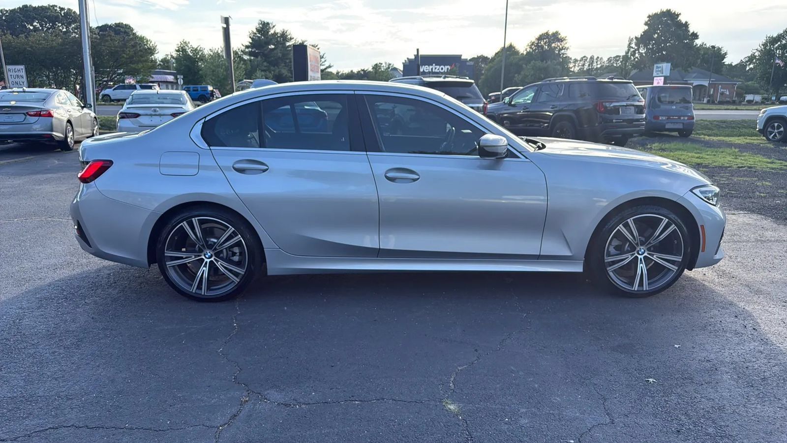 Used 2019 BMW 330i Sedan w/ Convenience Package RWD image 7