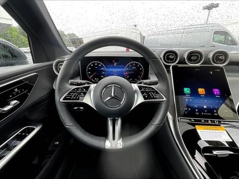 Used 2026 Mercedes-Benz GLC 300 4MATIC image 10