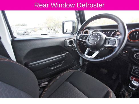 Used 2022 Jeep Gladiator Mojave w/ Cold Weather Group image 11