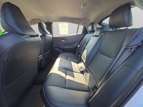 Used 2025 Toyota Prius XLE FWD image 12