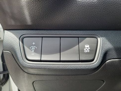 Used 2024 Kia Forte LXS FWD image 19