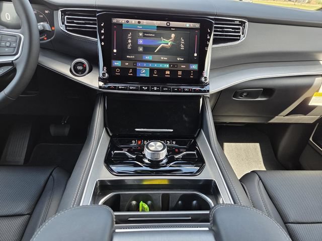 New 2026 Jeep Grand Wagoneer Limited AWD/4WD image 15