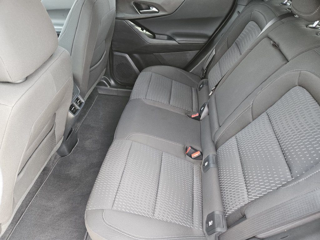 Used 2026 Chevrolet Equinox LT FWD image 29