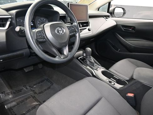 Used 2024 Toyota Corolla LE image 12