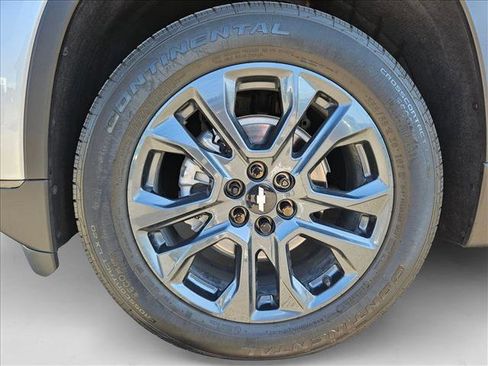Used 2021 Chevrolet Traverse RS image 22