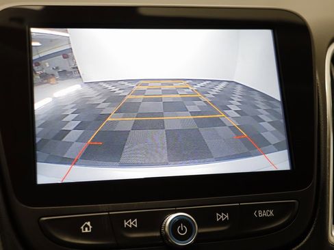 Used 2016 Chevrolet Malibu LT image 9