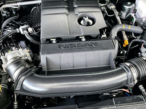 Certified 2025 Nissan Frontier SV RWD image 32