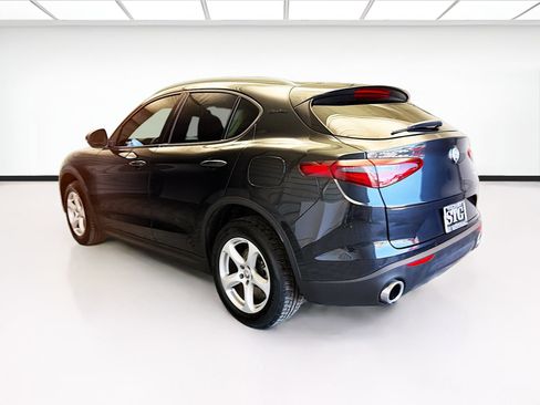 Used 2020 Alfa Romeo Stelvio image 6