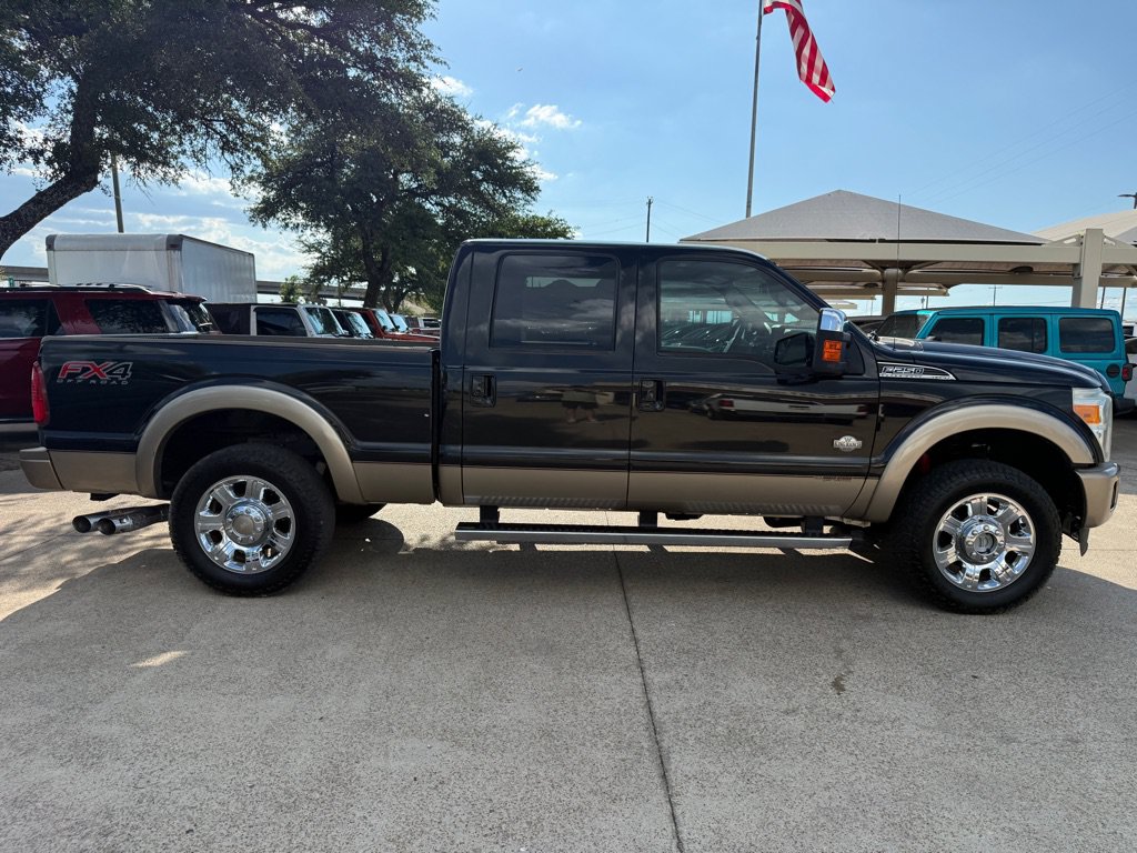 Used 2013 Ford F250 King Ranch w/ King Ranch w/Chrome Pkg AWD/4WD image 8