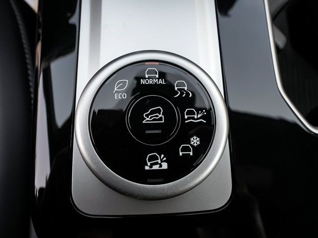New 2026 Mitsubishi Outlander LE AWD/4WD image 29