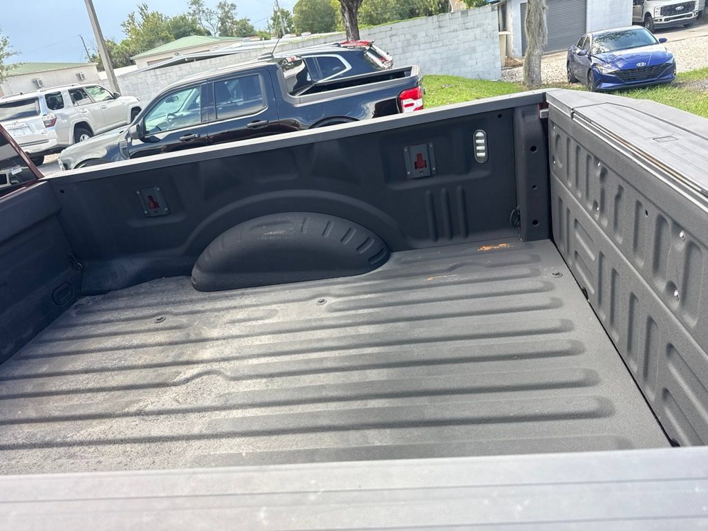 Used 2017 Ford F250 Lariat AWD/4WD image 10