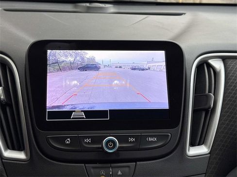 Used 2023 Chevrolet Malibu LT image 17