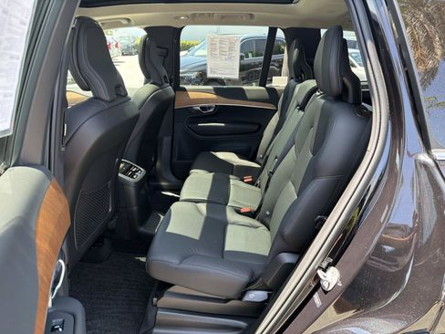 Certified 2024 Volvo XC90 T8 Plus w/ Protection Package Premier AWD/4WD image 21