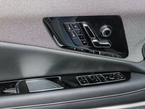 Used 2025 Cadillac Optiq Sport 1 AWD/4WD image 23