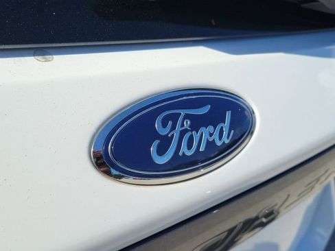 Used 2021 Ford Explorer XLT w/ Equipment Group 202A RWD image 8