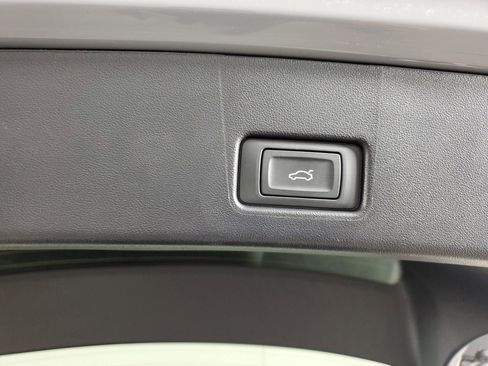 Certified 2024 Audi Q4 e-tron Premium image 26