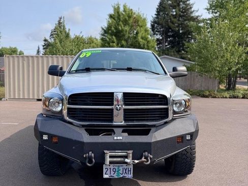 Used 2009 Dodge Ram 2500 Truck SLT AWD/4WD image 2
