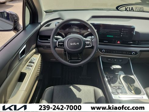 New 2026 Kia Carnival EX FWD image 16