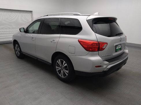 Used 2019 Nissan Pathfinder SV image 3