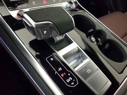 New 2026 Audi RS Q8 performance AWD/4WD image 32