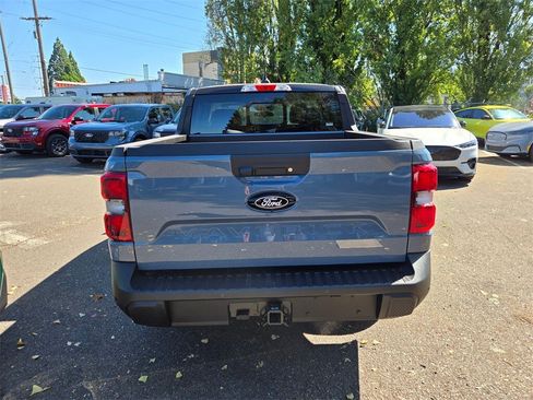 New 2025 Ford Maverick Lariat w/ Black Appearance Package image 6