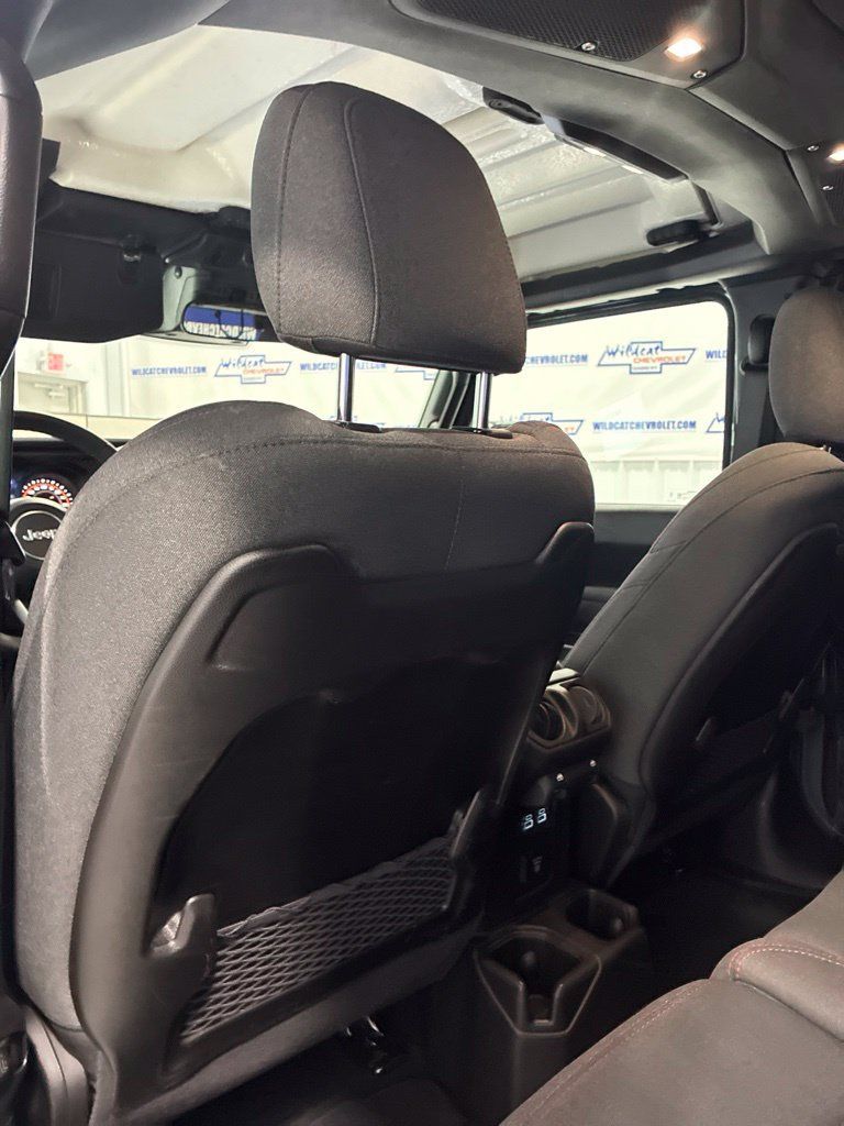 Used 2026 Jeep Wrangler Unlimited Rubicon AWD/4WD image 29