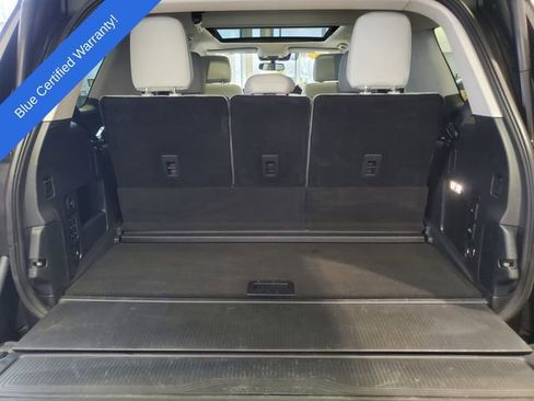 Certified 2025 Ford Expedition Platinum image 36