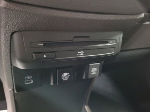 Used 2023 Honda Odyssey Elite image 21