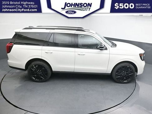 New 2026 Ford Expedition Platinum w/ Stealth Performance Package AWD/4WD image 24