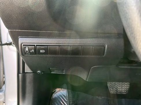 Used 2025 Toyota Corolla LE w/ LE Premium Package image 8