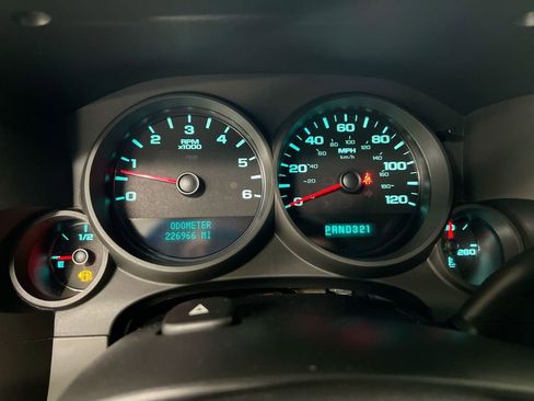 Used 2011 Chevrolet Silverado 1500 LS image 12