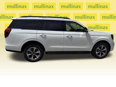 New 2027 Ford Expedition Active RWD image 16
