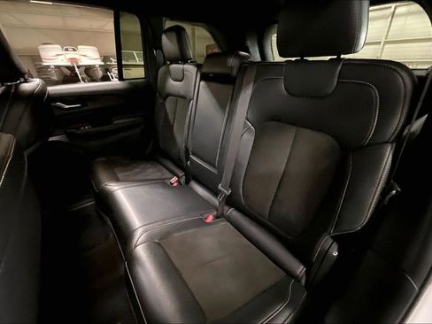 Used 2023 Jeep Grand Cherokee Altitude image 24