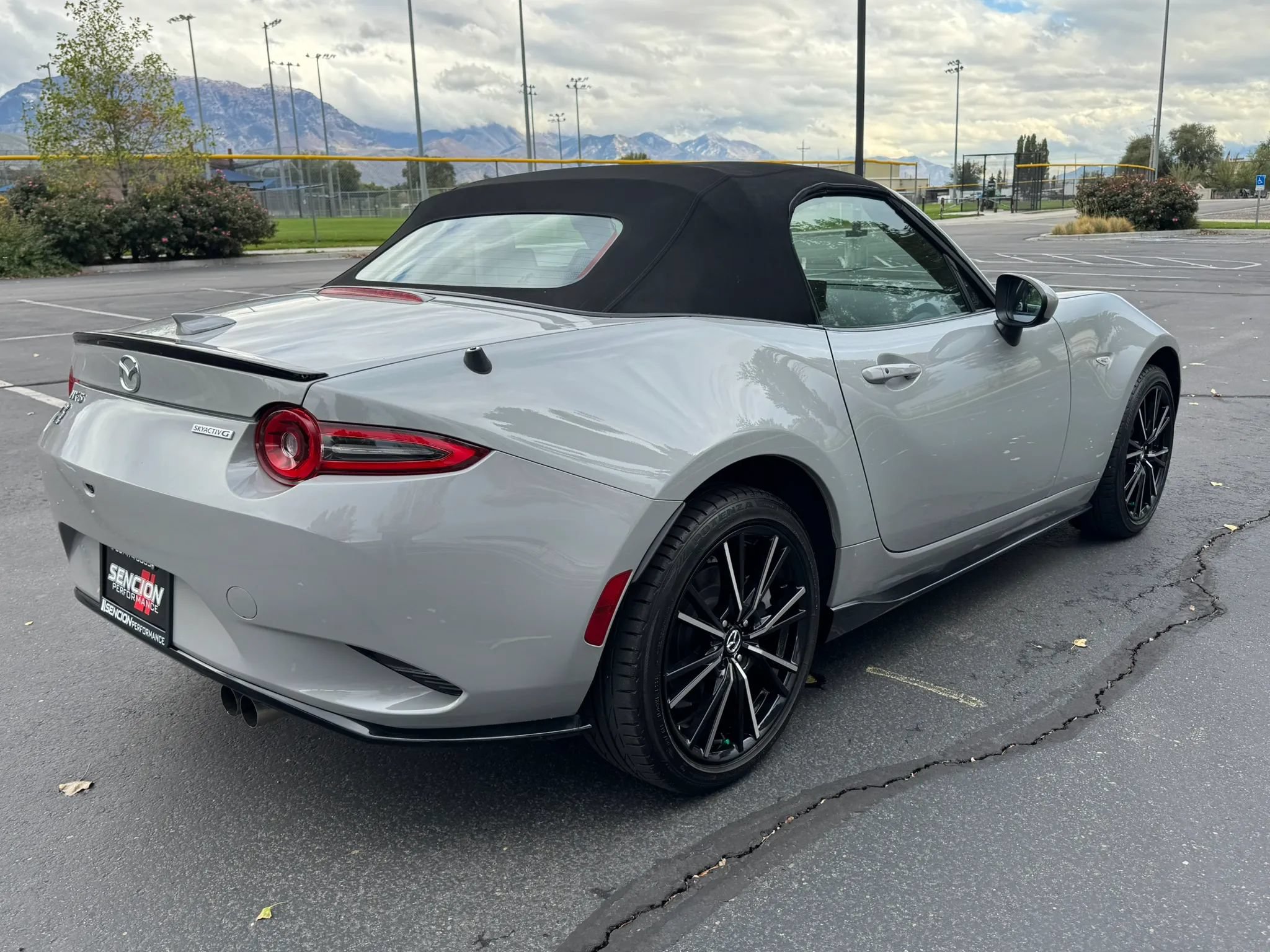 Used 2024 MAZDA MX-5 Miata Grand Touring w/ Appearance Package RWD image 7