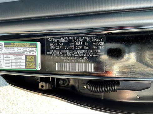 Certified 2023 Hyundai Elantra SEL w/ Convenience Package FWD image 18