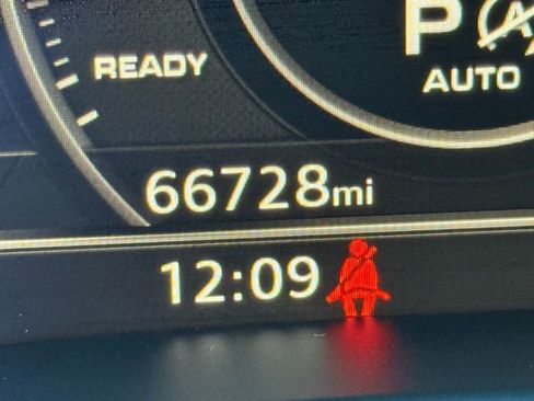 Used 2018 Audi SQ5 Prestige image 38