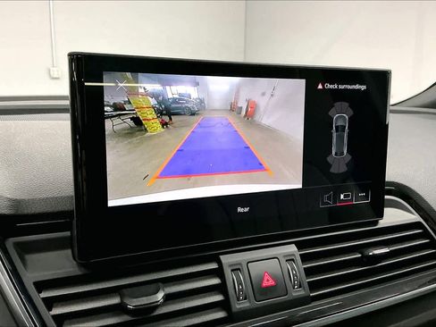 Used 2023 Audi Q5 2.0T Premium w/ Convenience Package image 23