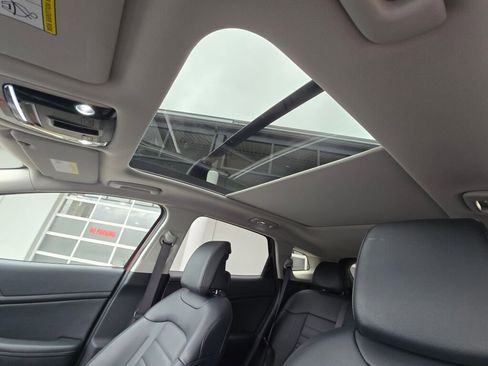 Used 2023 Kia Sportage SX Prestige image 19