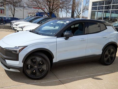 New 2026 Volvo EX30 Cross Country Ultra w/ Protection Package Premier AWD/4WD image 3