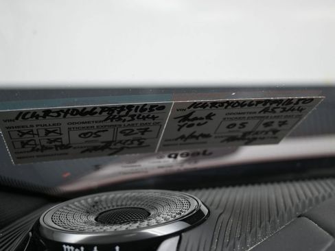 Used 2023 Jeep Grand Cherokee Overland AWD/4WD image 11