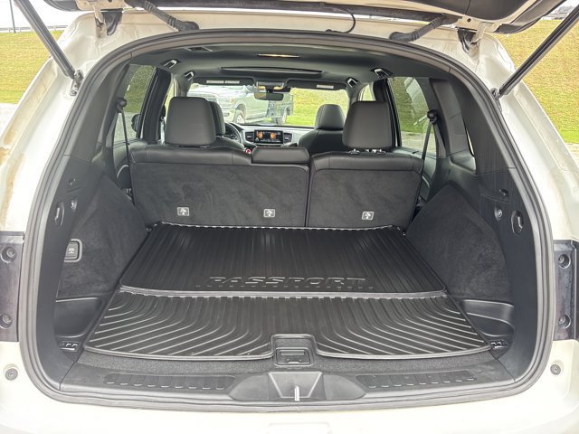 Used 2023 Honda Passport Elite image 7
