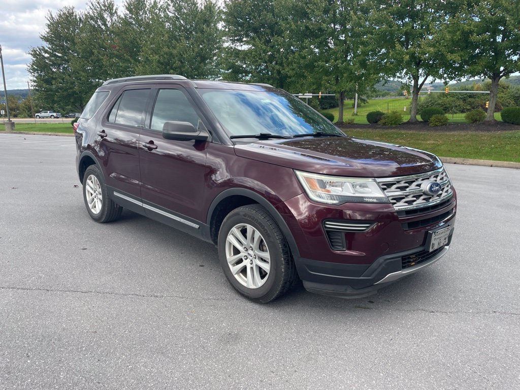 Used 2018 Ford Explorer XLT AWD/4WD image 1