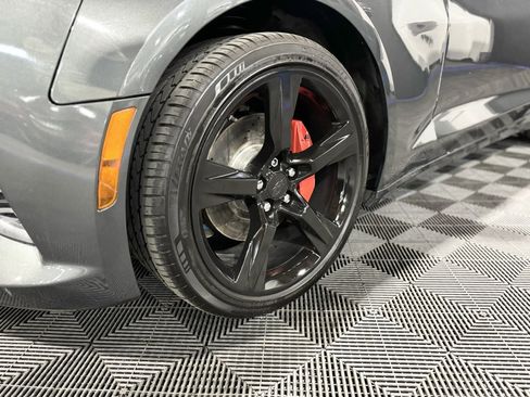 Used 2017 Chevrolet Camaro SS image 8