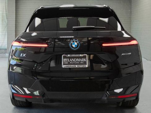Used 2024 BMW iX xDrive50 w/ Premium Package AWD/4WD image 29