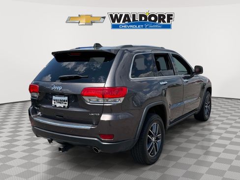Used 2017 Jeep Grand Cherokee Limited AWD/4WD image 2