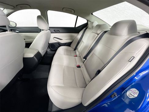 Used 2025 Nissan Altima 2.5 SV image 22