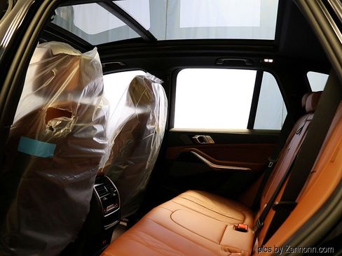 New 2026 BMW X5 xDrive40i w/ M Sport Package image 13