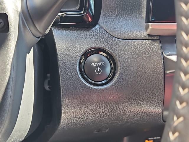 Used 2025 Toyota Camry SE FWD image 16